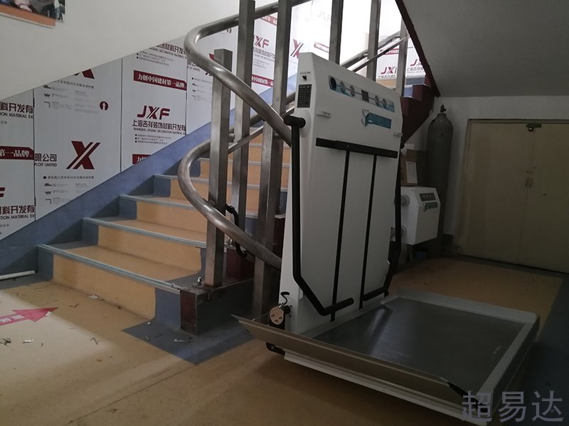斜掛升降平臺(tái)